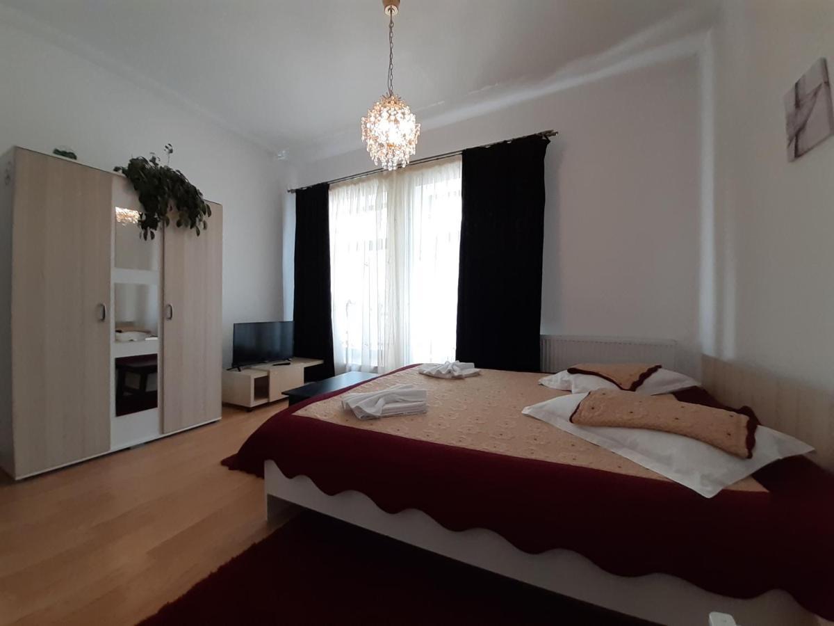 Copou Holding House Lägenhet Iasi Exteriör bild