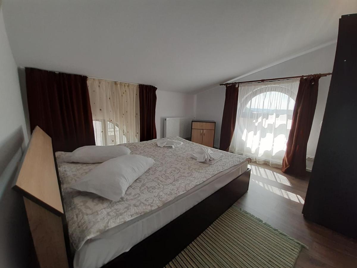 Copou Holding House Lägenhet Iasi Exteriör bild