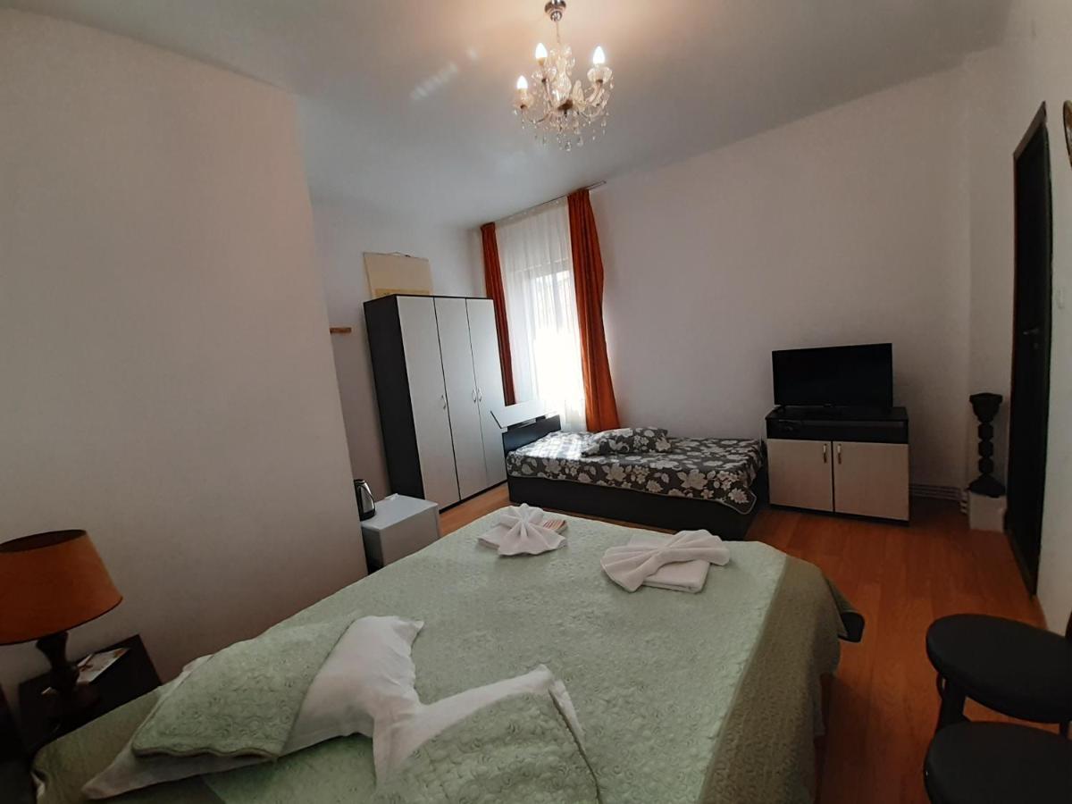 Copou Holding House Lägenhet Iasi Exteriör bild